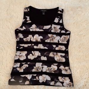 White House Black Market dressy Tank Size Medium